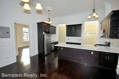 Main picture of 2834 California St