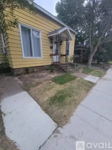 Main picture of 709 1st St