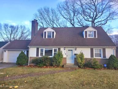 Main picture of 70 Marcy Rd