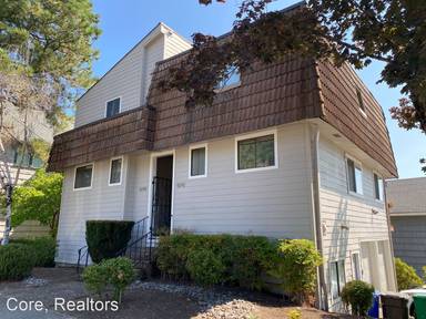 Main picture of 4240 SW View Point Ter