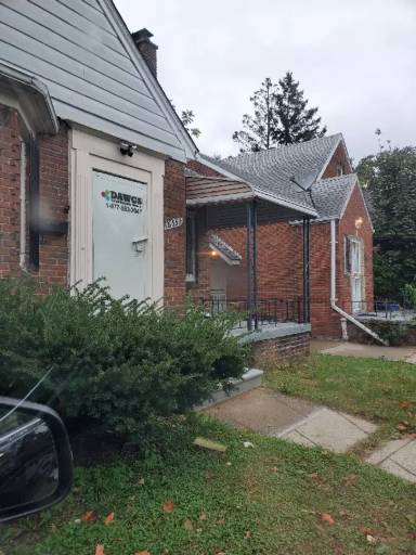 Main picture of 16553 Saint Marys St