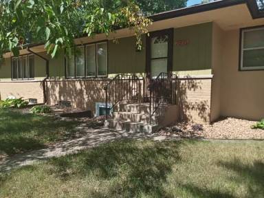 Main picture of 7871 Firwood Way NE
