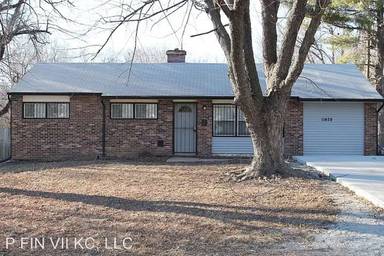 Main picture of 11428 Palmer Ave