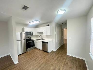 Main picture of 581 Dexter Dr