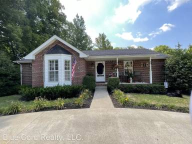Main picture of 674 Chesterfield Cir