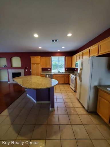 Main picture of 9905 Nestling Cir
