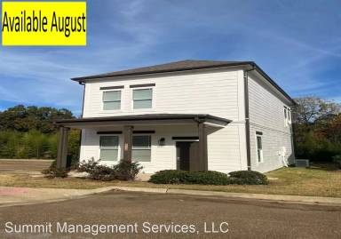 Main picture of 617 Northwoods Trl