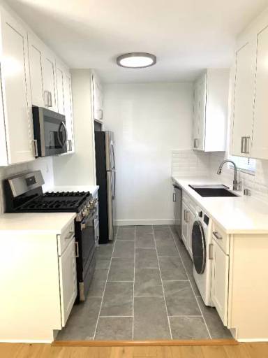 Main picture of 1040 N Sierra Bonita Ave