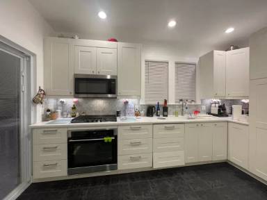 Main picture of 63 Gautier Ave