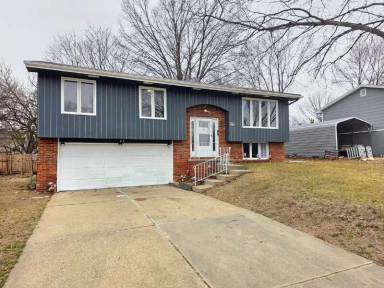 Main picture of 320 34th St