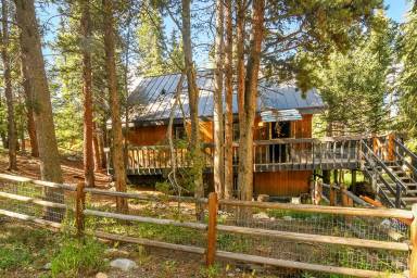 Main picture of 31 Sally Cir