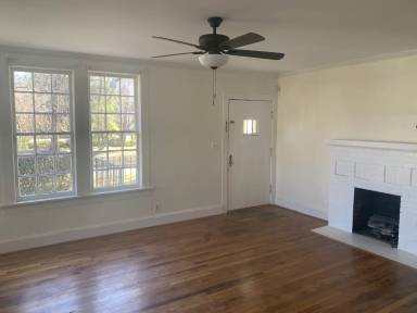 Main picture of 2219 19th Ave