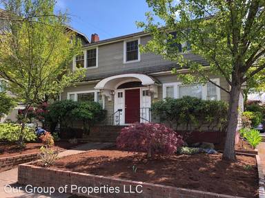 Main picture of 362 E 12th Ave