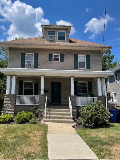Main picture of 123 Western Ave