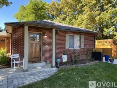 Main picture of 2455 S Corona St