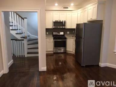 Main picture of 19 Perrin St