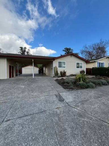 Main picture of 1912 Cooper Dr