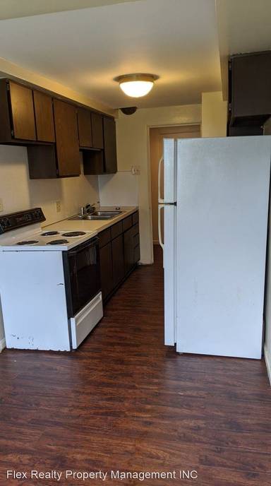 Main picture of 2535 W Bancroft St