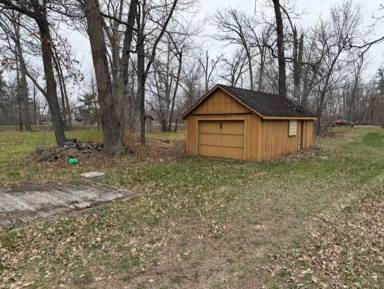 Main picture of 21939 Hillcrest Dr
