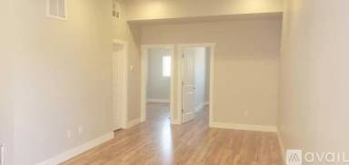 Main picture of 2581 N Freeway Dr