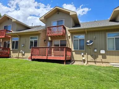Main picture of 300 Far View Dr