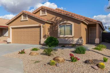 Main picture of 459 N 105th Pl