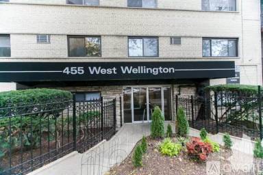 Main picture of 455 W Wellington Ave