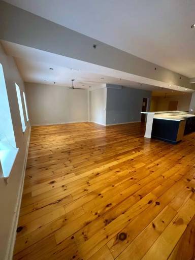 Main picture of 420 E Main St