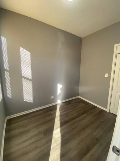 Main picture of 1143 S Saint Louis Ave