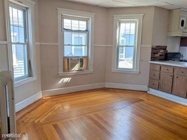 Main picture of 92 Powder House Blvd