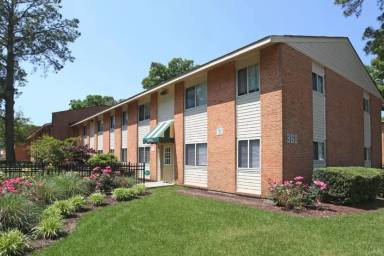 Main picture of Autumn Lakes Apartments