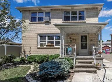 Main picture of 3 Marie Ave