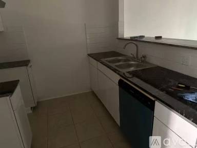 Main picture of 536 Heritage Ct