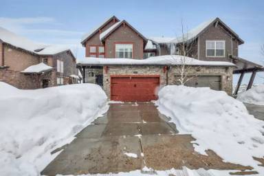 Main picture of 1076 W Abigail Dr