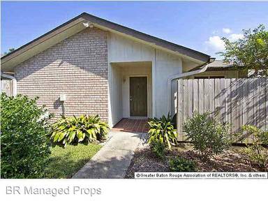 Main picture of 8029 Summa Ave