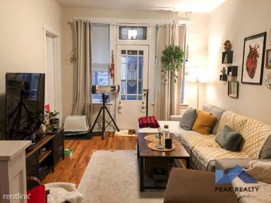 Main picture of 2322 W Thomas St