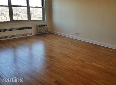 Main picture of Court Plaza Apartments