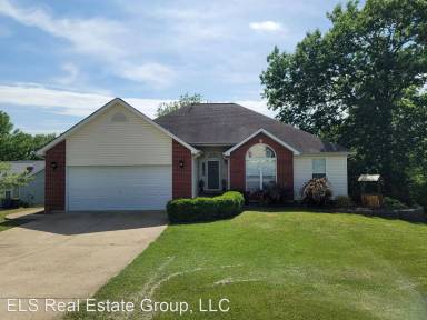 Main picture of 400 Emma Ln
