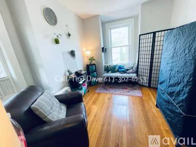 Main picture of 23 Maple St