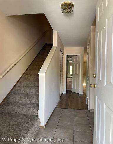 Main picture of 121 Elbridge Ave