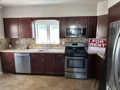Main picture of 38 Kuhlthau Ave