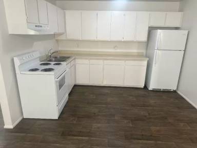 Main picture of 172 W Clinton Ave