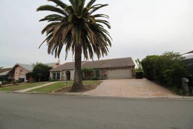 Main picture of 9929 Helix Mont Dr