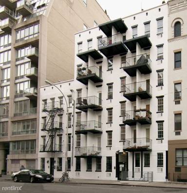 Main picture of 448 W 19th St