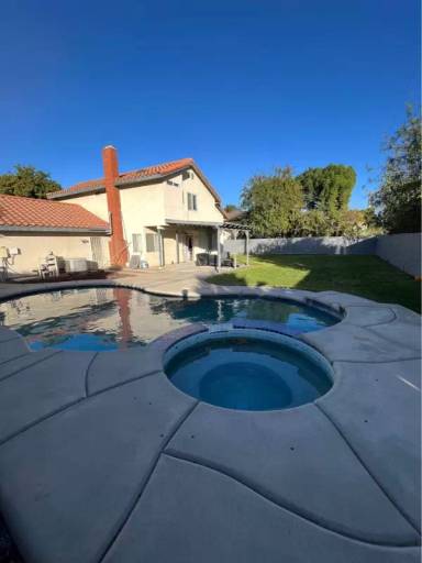 Main picture of 369 E Winchester Dr