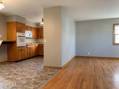 Main picture of 9829 Evans St