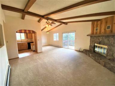 Main picture of 26881 Main St
