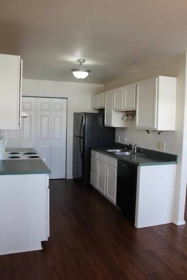 Main picture of 415 Columbine Dr