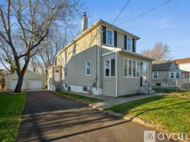 Main picture of 120 Linden Ave