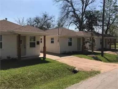 Main picture of 2405 Briley St
